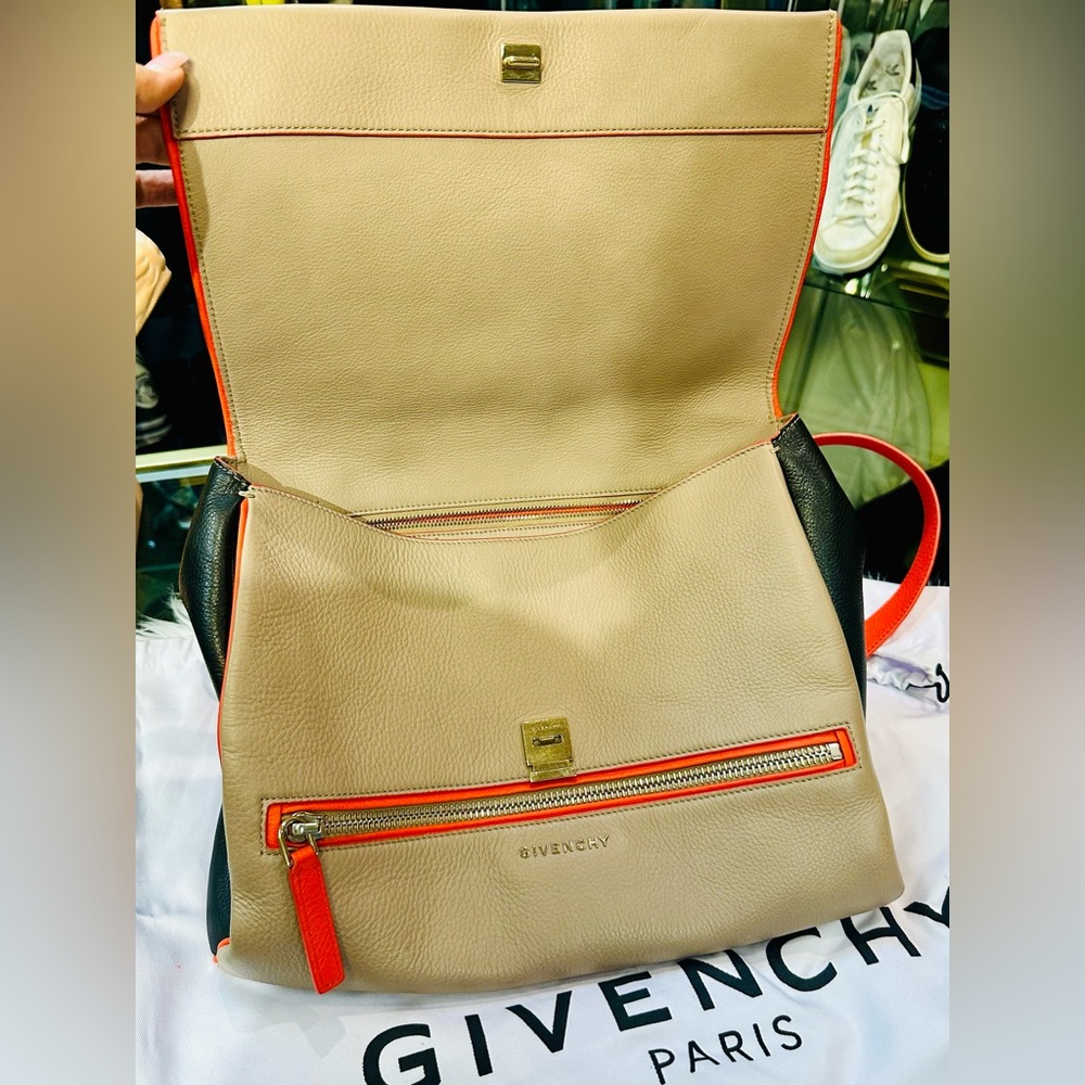 Givenchy Beige and Orange Crossbody Bag - Picture 5 of 8